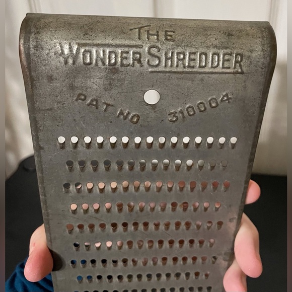 Vintage The Wonder Shredder Kitchen Grater - Picture 3 of 8